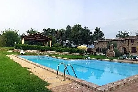 Sleeps 4 Pool Wifi * Carpini