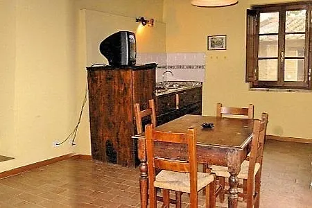 Apartament Sleeps 4 Pool Wifi